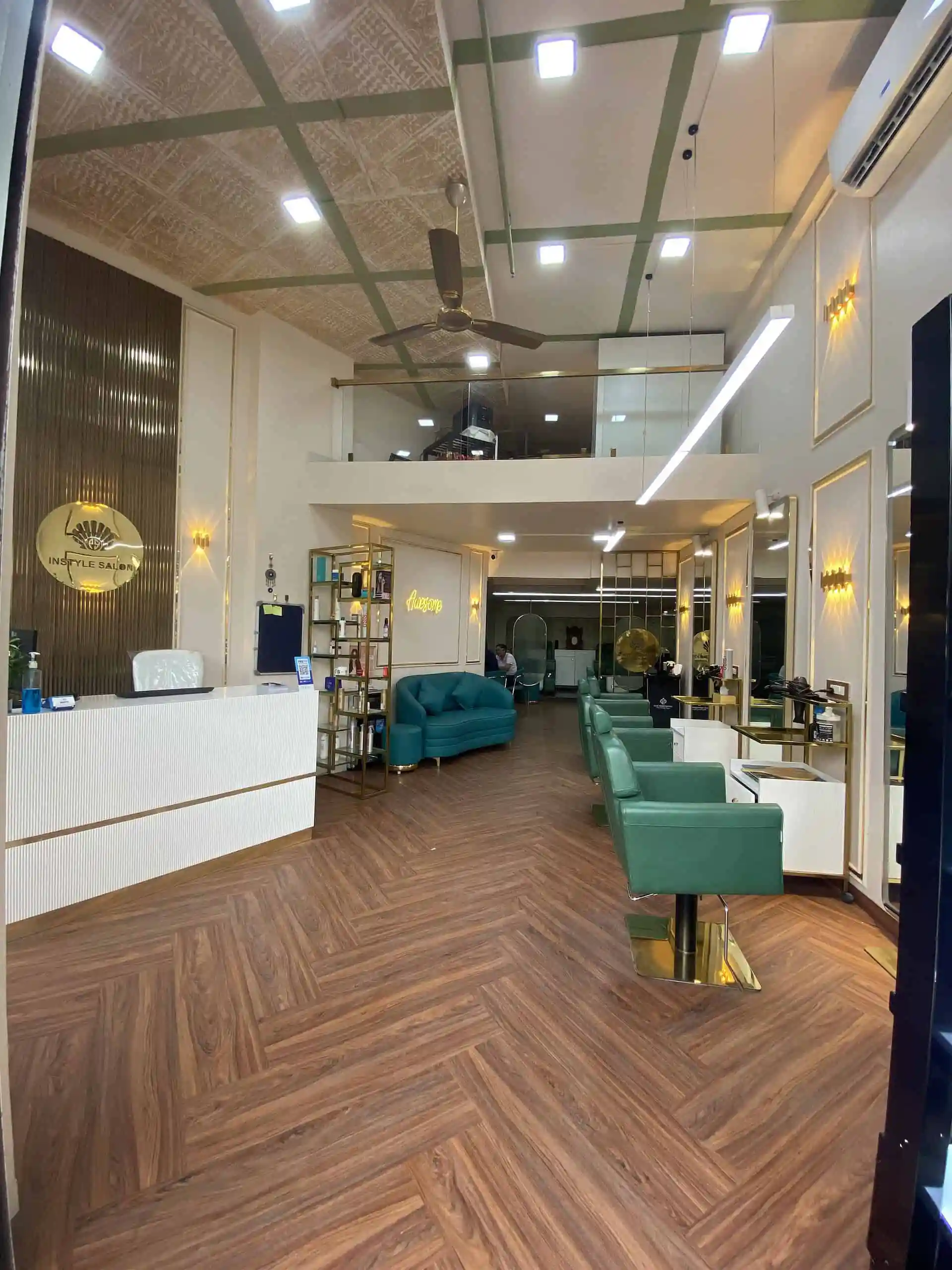 Best Salon in Pune – Discover a Complete Beauty Experience at Pearl Studios