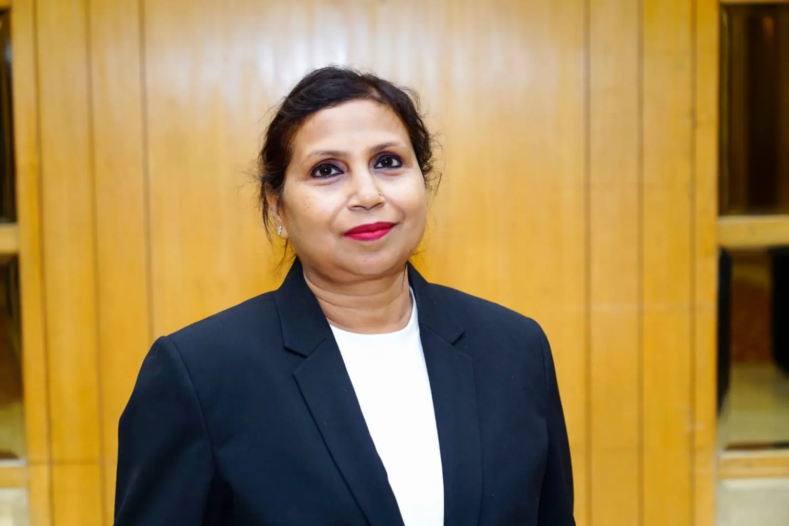 Mrs. Jyoti Tiwary - Founder of Pearl Studios